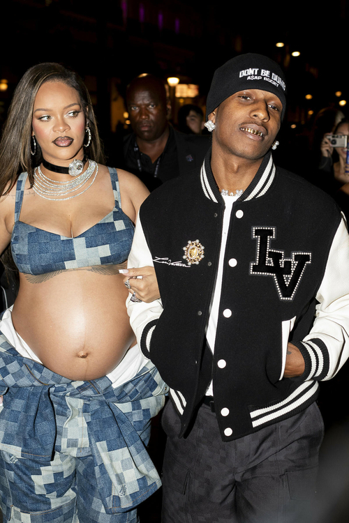 rihanna-w-ciazy-i-asap-rocky-4294985660-1_X.jpg