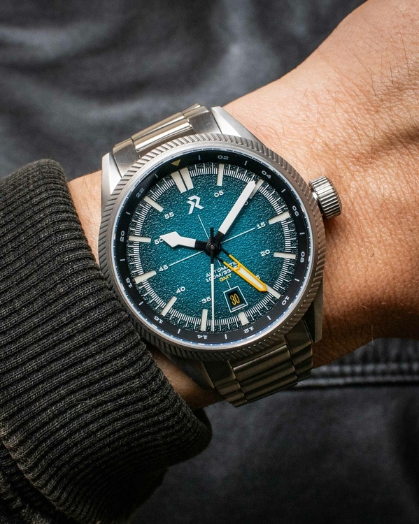 RZE-Fortitude-GMT-Watch-4-1638x2048.thumb.jpg.979a6c243841f6e3708c6ba15bab305b.jpg