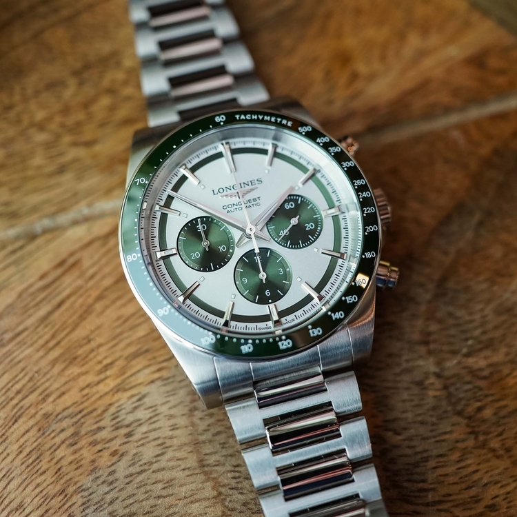 Longines-Conquest-Chronograph-new-models-2024-panda-blue-and-panda-green-4.thumb.jpg.4d5174f85f485be670c87c03c2ae26f7.jpg