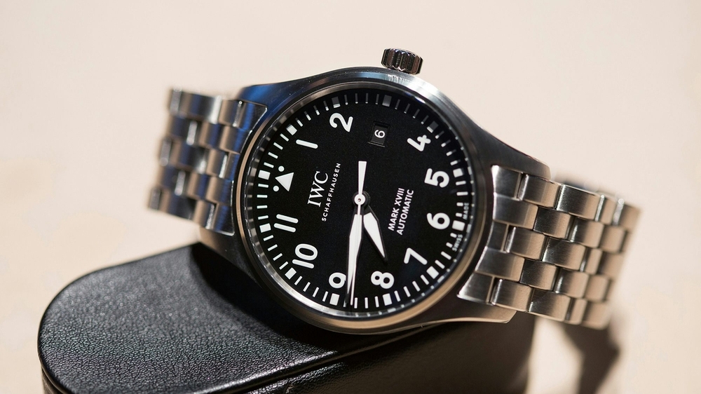 iwc_mark_xviii_hero.thumb.jpg.6e86873ed428f09abb1772bc7dad0aac.jpg