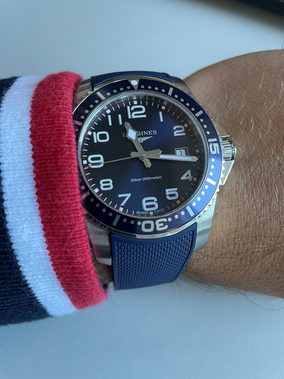 Longines_Hydroconquest_quartz.jpg