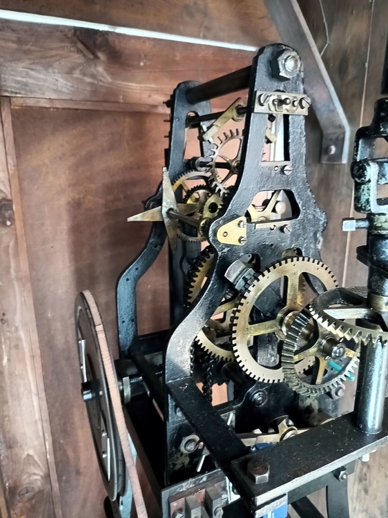 Tarcza ustawcza i rozrząd.jpg