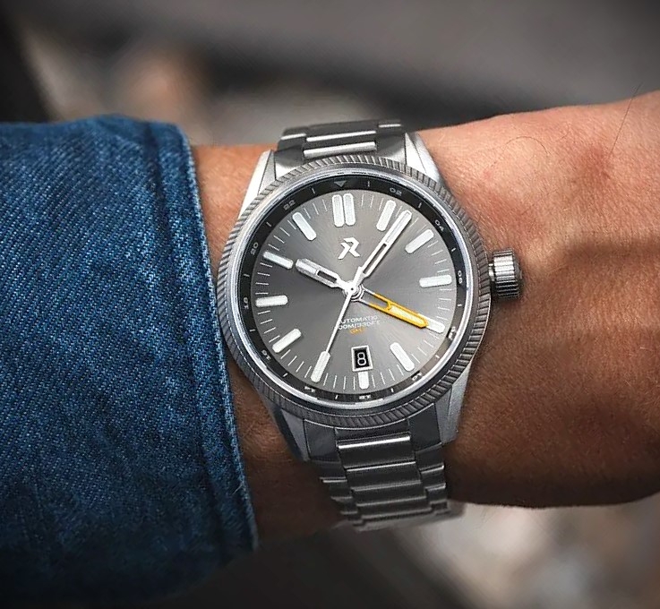 RZE-Fortitude-GMT-S-20.jpg.e6abb9a50e089bb83ce595aea50ca6fa.jpg