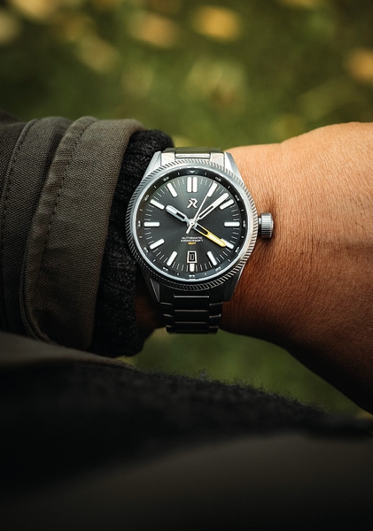 RZE Fortitude GMT-s Silver Sunburst.jpg