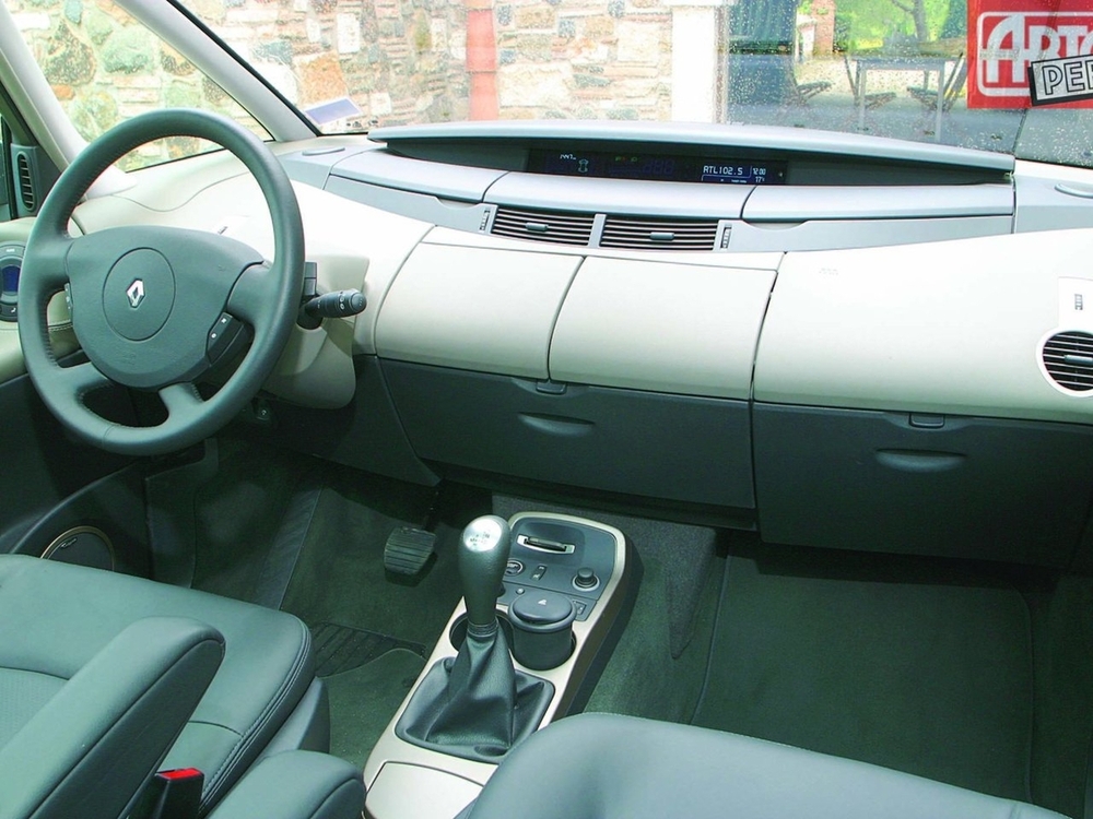 Renault.jpg