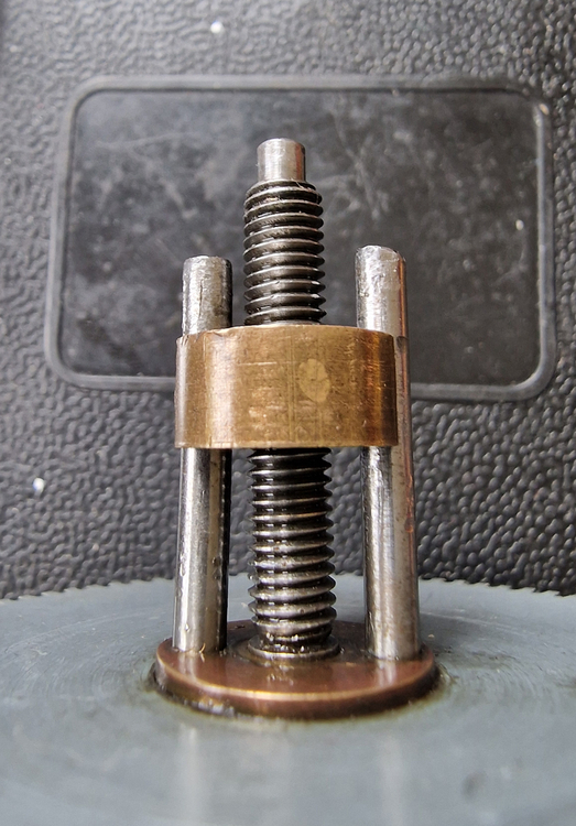 Śruba pływająca.jpg