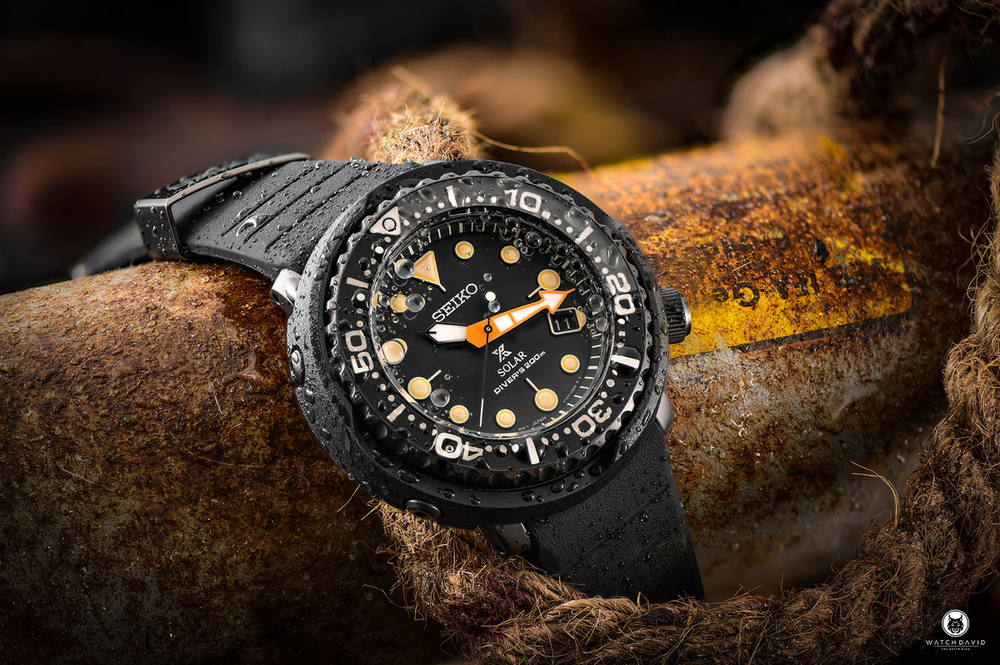 Seiko-Prospex-Tuna-Solar-Black-SNE577P1-02.jpg