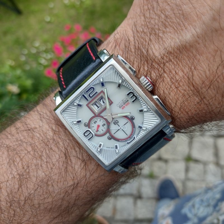 Citizen BT0070-01A Twin Date.jpg