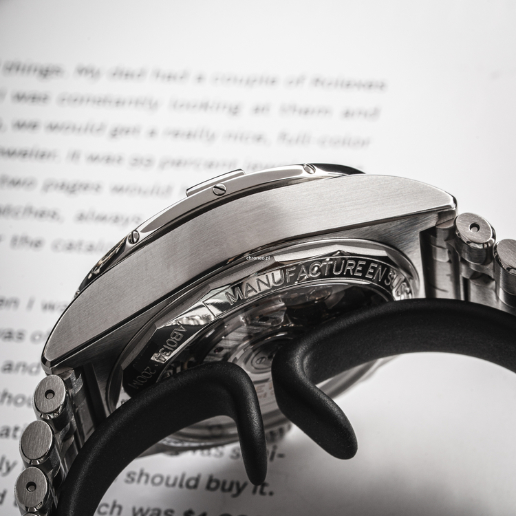 Chronomat Green-03.jpg