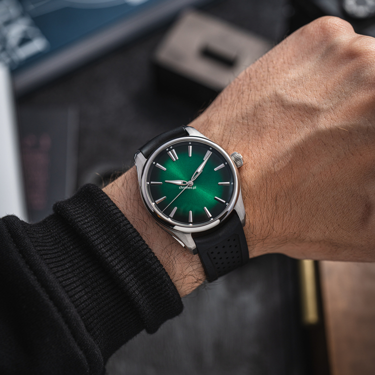 Moser-01.jpg