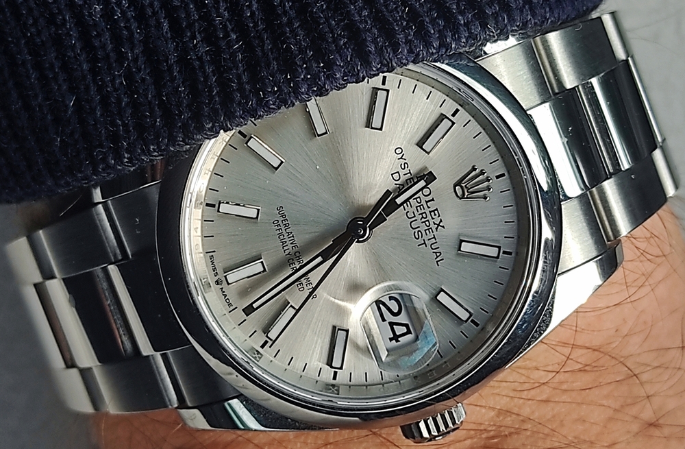 1758710547932 .h.jpg