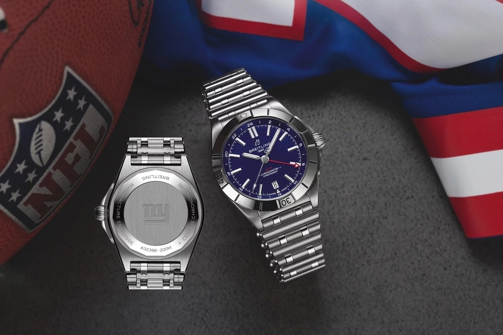 Chronomat-GMT_New-York-Giants_Still-Life_CMYK.thumb.jpg.d96fc1c567d7db0f173a6c4672970fa3.jpg