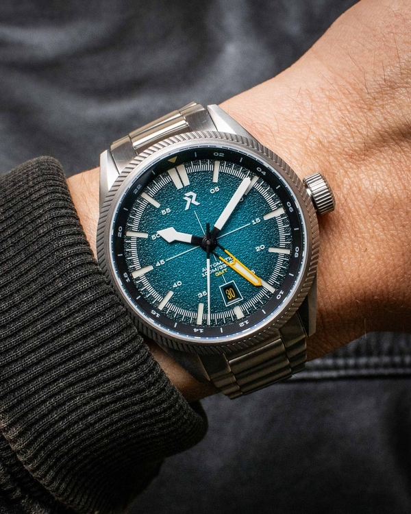 791384732_RZE-Fortitude-GMT-Watch-4(1).thumb.jpg.816f3052aa73e591a017ceabe584af56.jpg