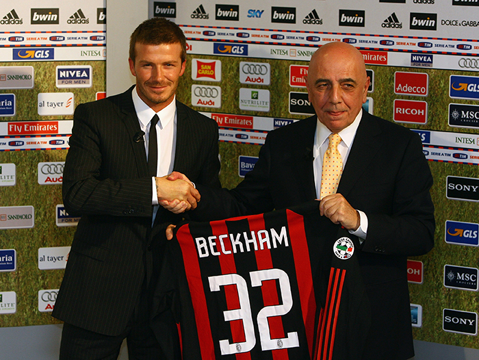 David-Beckham-signs-for-AC-Milan-Adriano-Galliani.jpg.f3cff60f0ccd72ba586860dfb708b13a.jpg