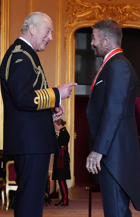 david-beckham-king-charles-iii-knight-bachelor-windsor-110425-2-324cff88e6a84cddab9765c448d71588.thumb.jpg.398ce77871920df84b56e2d1cde33d13.jpg