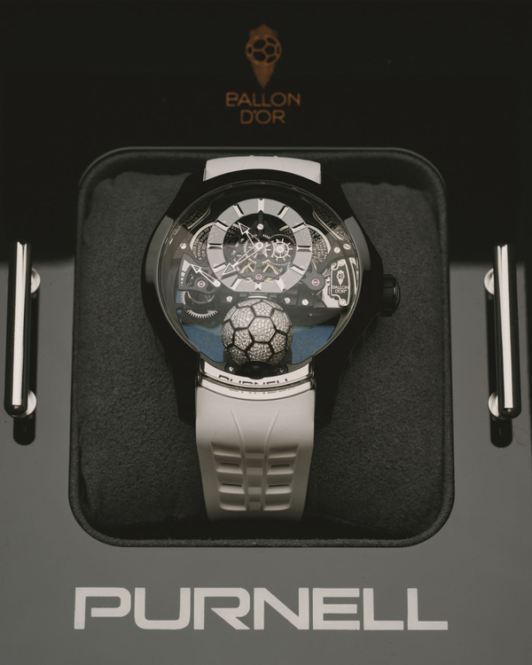 purnell-ballondor-blacktitanium-5-1200x1500.thumb.jpg.fa691dfdc811eb3cf131867cded161af.jpg