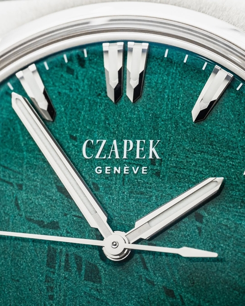 Nietypowa tarcza Antarctique Green Meteor ☄️