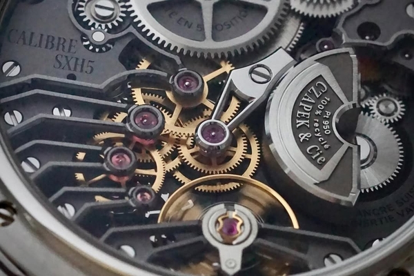 Przepiękne dzieło sztuki: SXH5 Caliber 60h