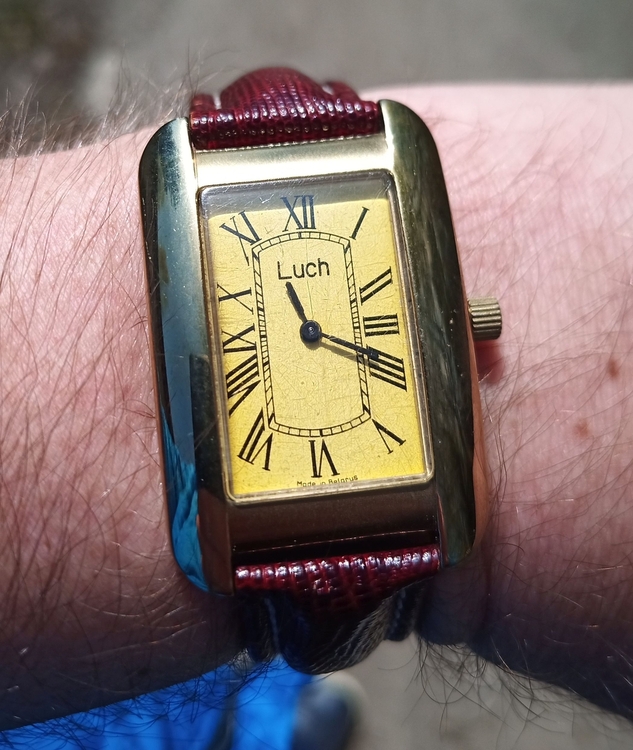 967890798-0.jpg