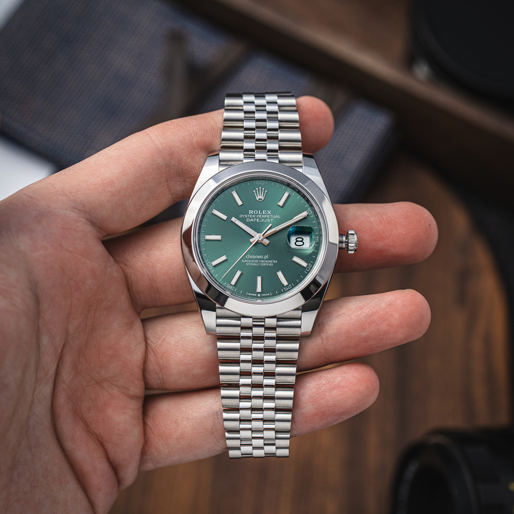Datejust41Green-07.jpg