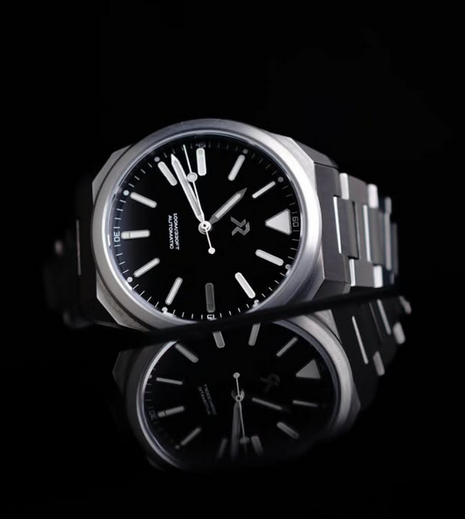 JetEnBlack01.thumb.png.60f4029dbc0bda81b42a35720f9e6d3b.png