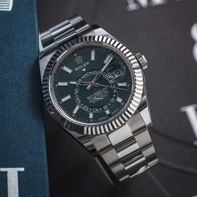 Sky-Dweller-03.jpg