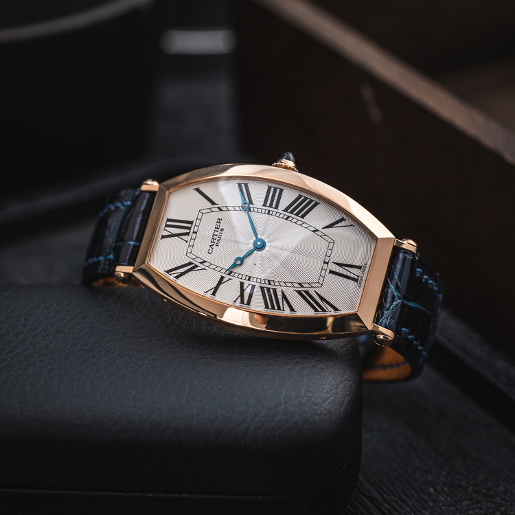 Cartier Toneau.jpg