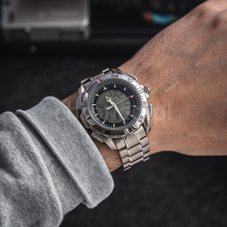 Speedmaster X-33-03.jpg