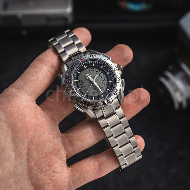 Speedmaster X-33-02.jpg