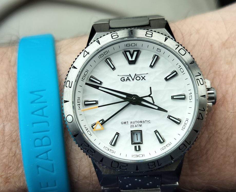 gavox01.thumb.jpg.7a04e95d24813115bafdfc02bd6f90df.jpg