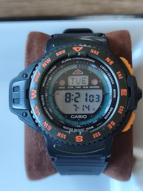 57 CASIO CPW-200.jpg