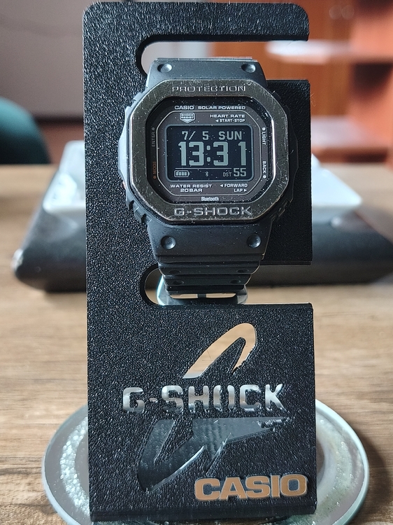 3 CASIO DW-H5600MB-1E.jpg
