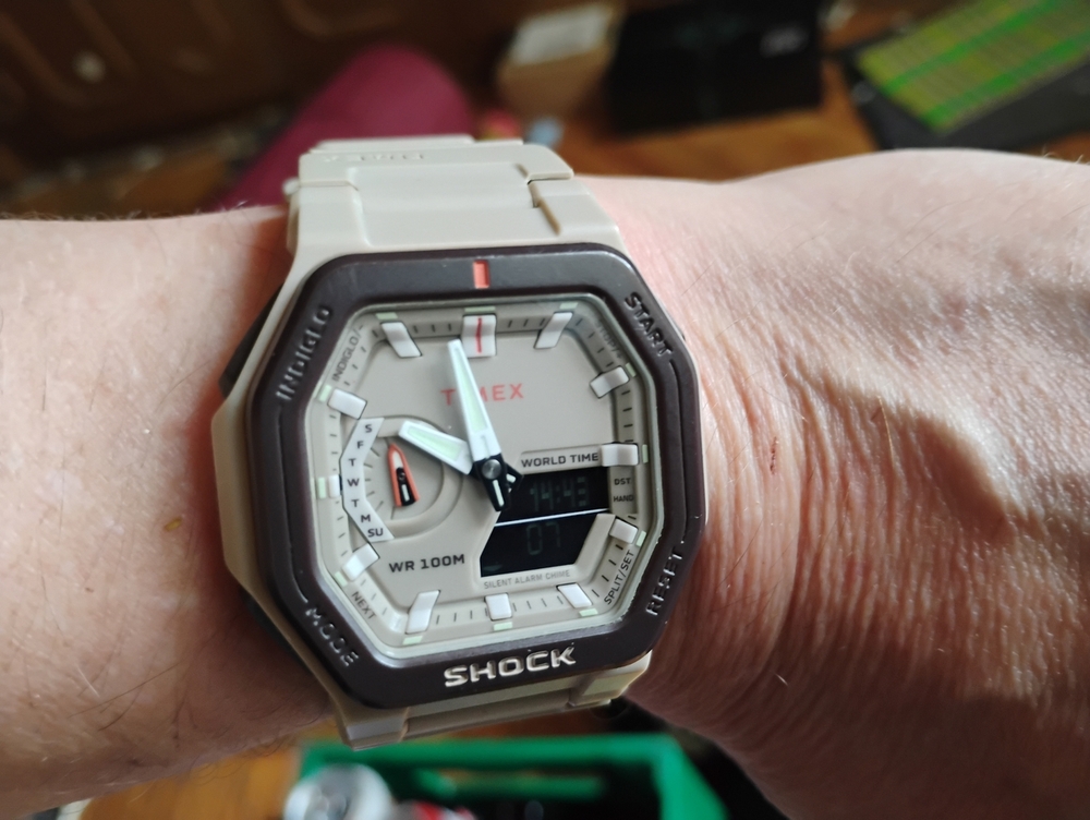1781013294_T-Shock03.thumb.jpg.e01b042f40e0db46d51512e2cff22f06.jpg