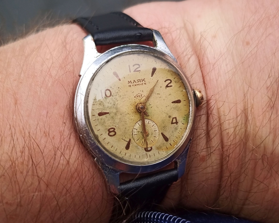 89709870.jpg