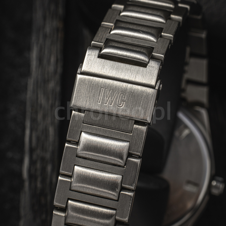 IW3506-2.jpg