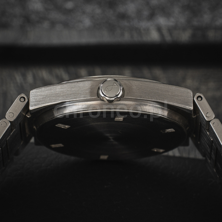IW3506-3.jpg