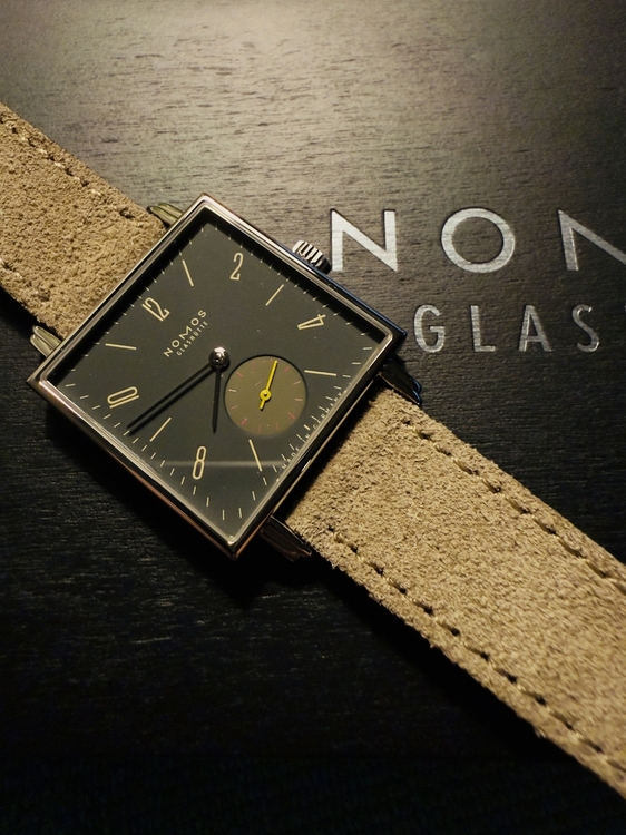 nomos.jpg