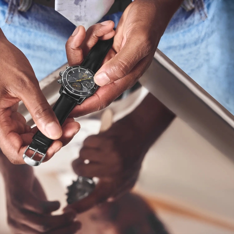 107581796_sinn-lufthansa-edition-103-st-sa-100-years-automatic-chronograph-black(1).thumb.jpg.3a4e8e545754505e079978faa0c5eaf6.jpg